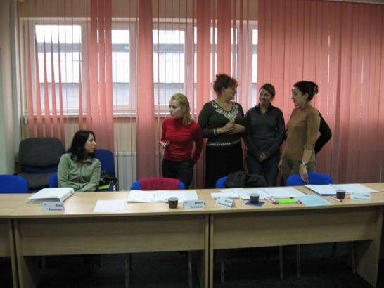 Бизнес тренинг обсуждение между участниками